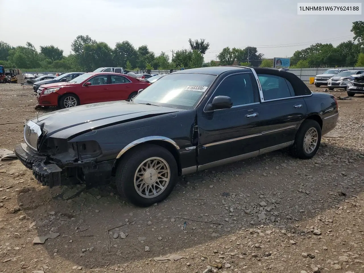 2007 Lincoln Town Car Signature VIN: 1LNHM81W67Y624188 Lot: 61683386