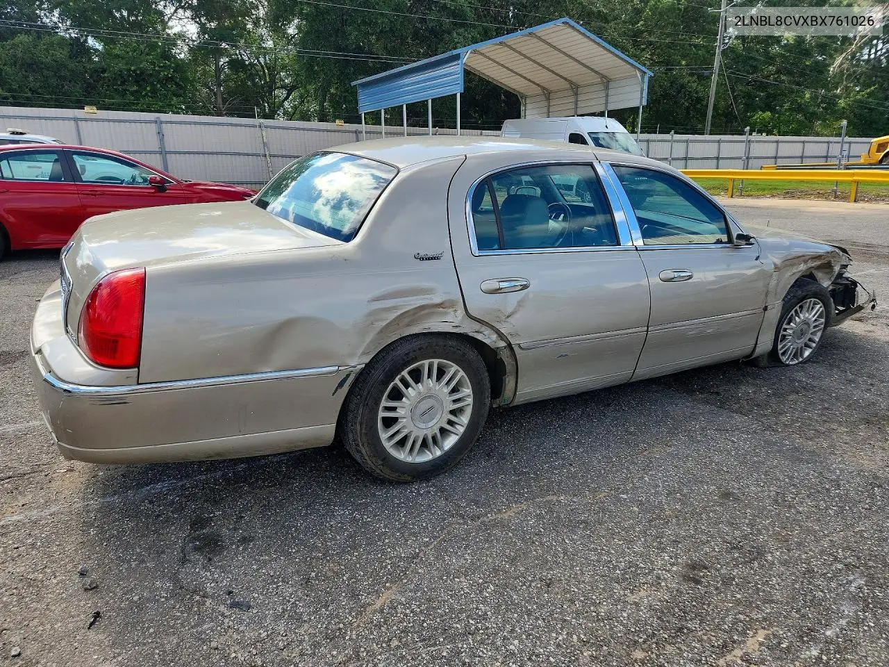 2011 Lincoln Town Car Signature Limited VIN: 2LNBL8CVXBX761026 Lot: 57011476
