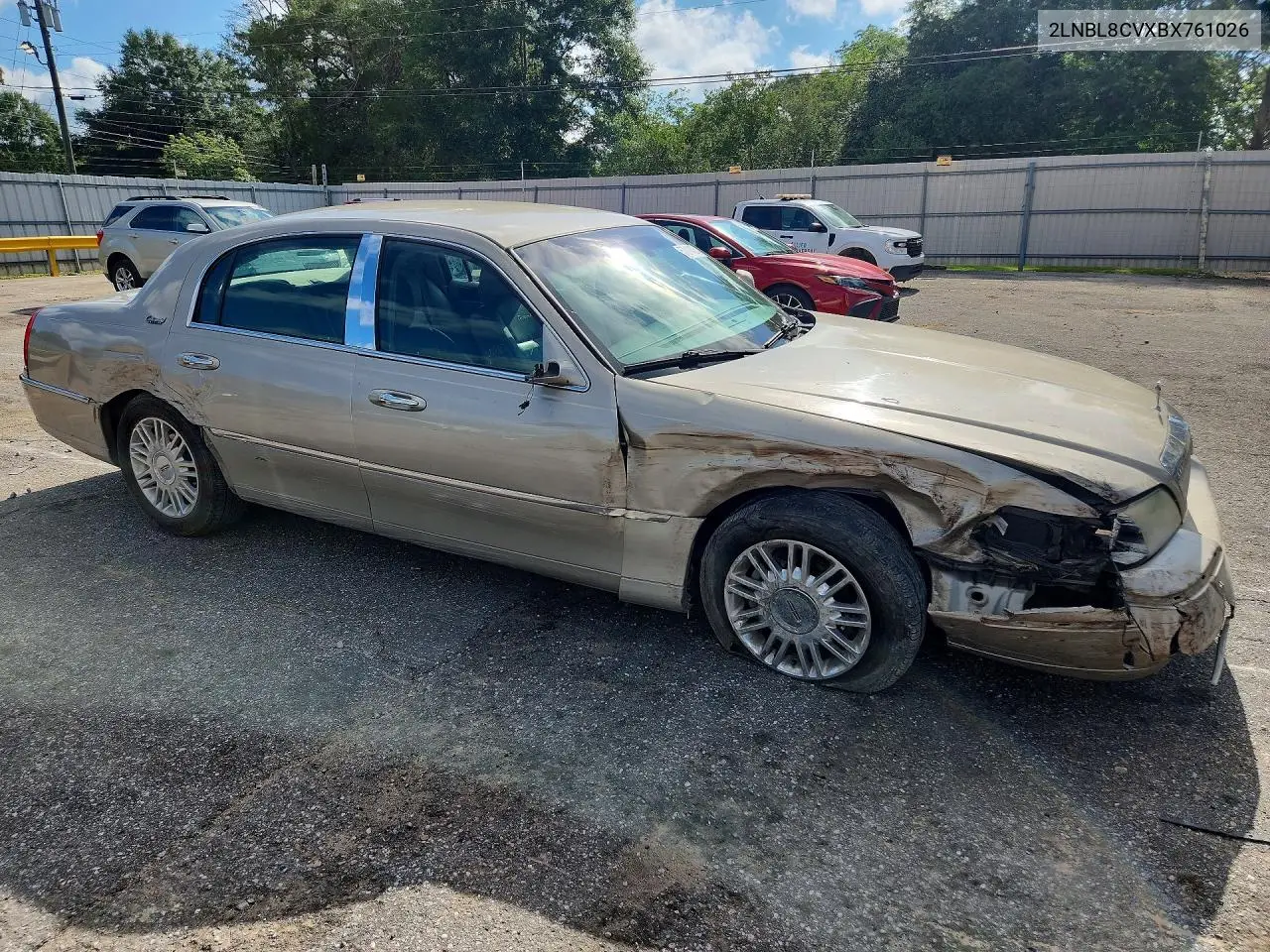 2011 Lincoln Town Car Signature Limited VIN: 2LNBL8CVXBX761026 Lot: 57011476