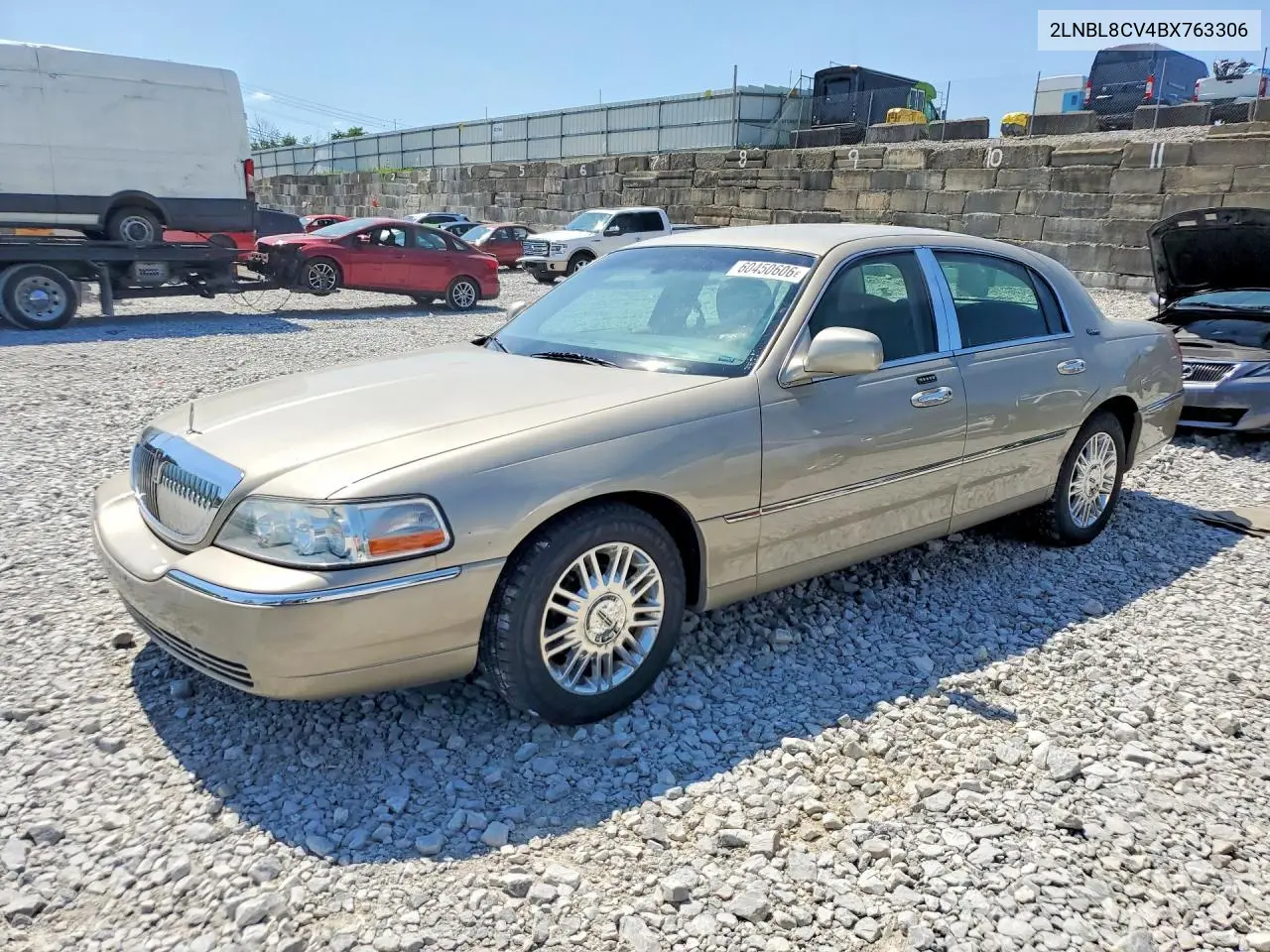 2011 Lincoln Town Car Signature Limited VIN: 2LNBL8CV4BX763306 Lot: 60450606