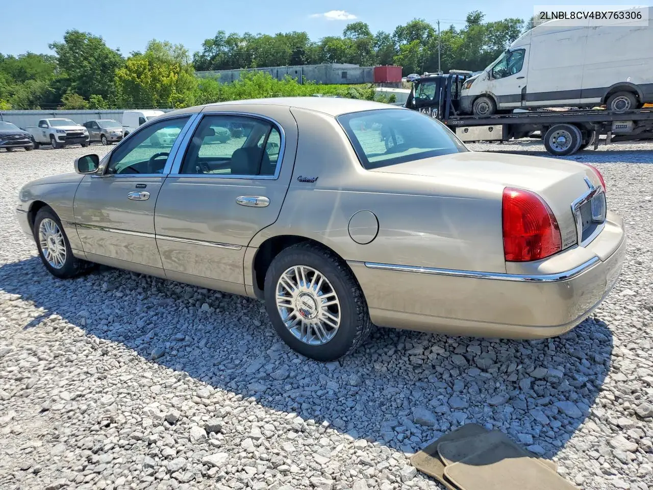 2011 Lincoln Town Car Signature Limited VIN: 2LNBL8CV4BX763306 Lot: 60450606