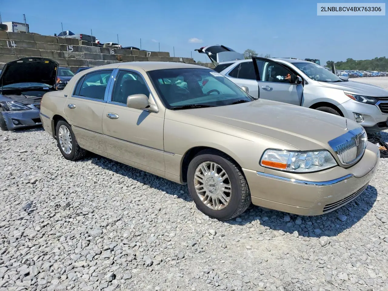 2011 Lincoln Town Car Signature Limited VIN: 2LNBL8CV4BX763306 Lot: 60450606