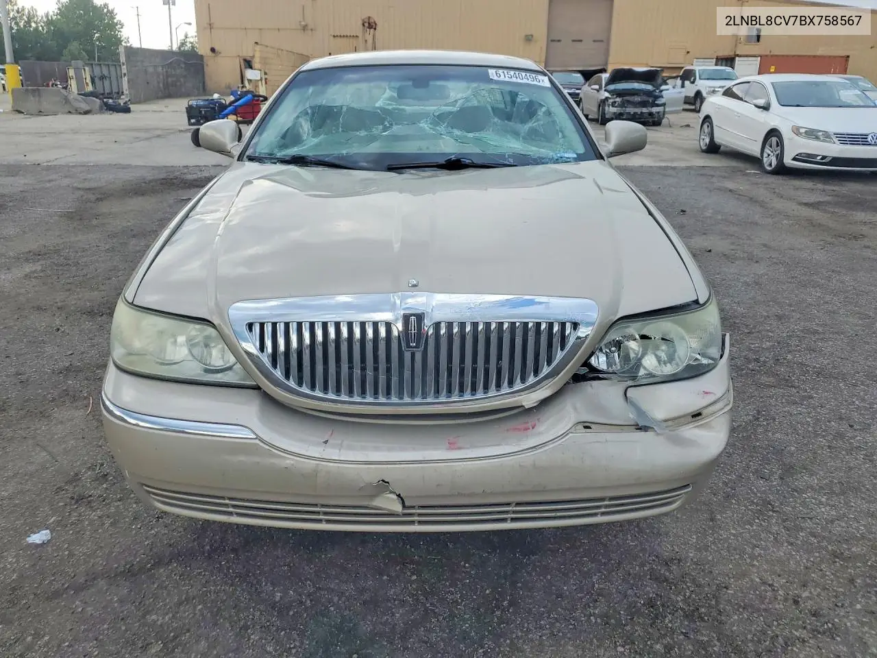 2011 Lincoln Town Car Signature Limited VIN: 2LNBL8CV7BX758567 Lot: 61540496