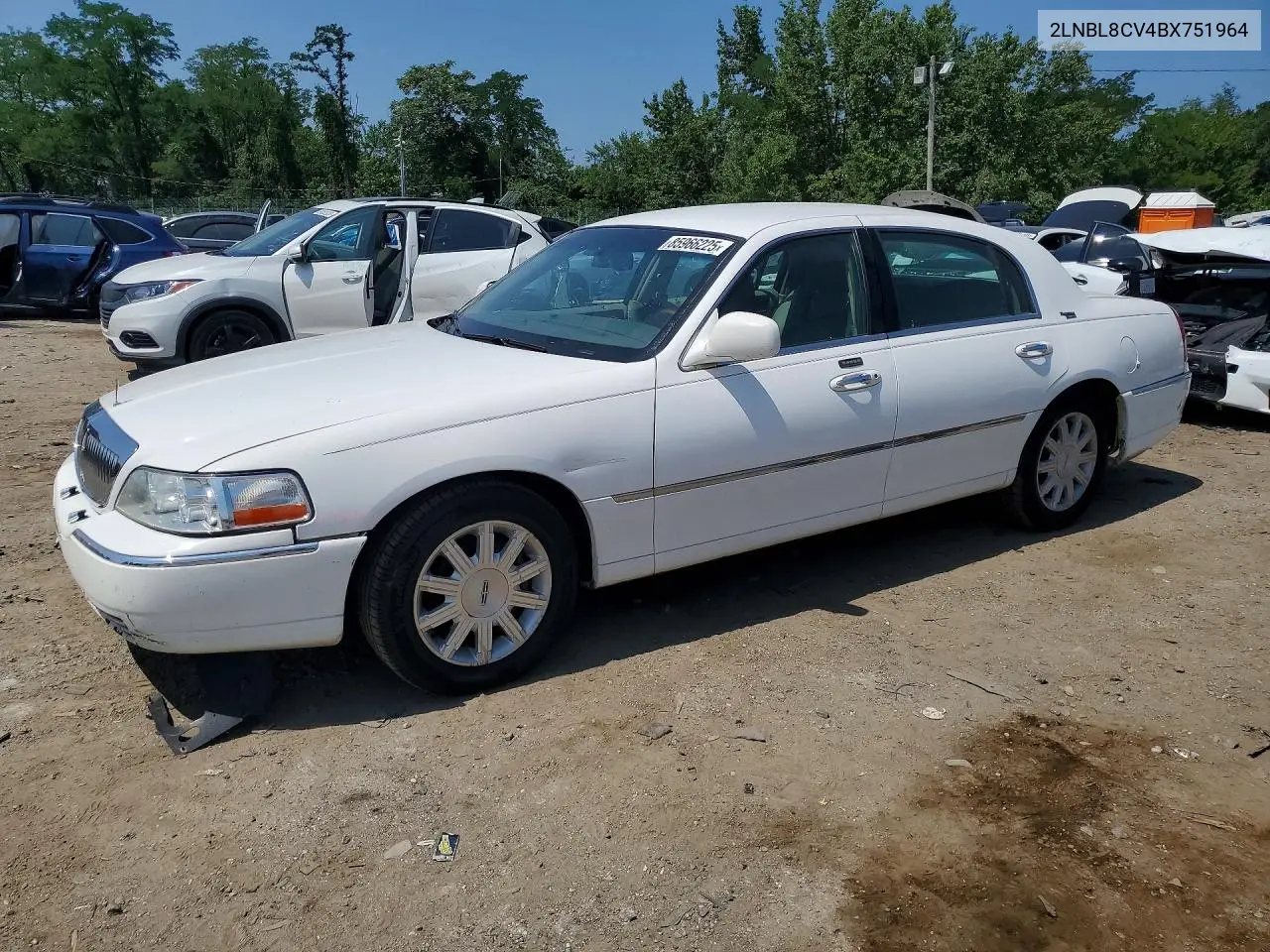 2011 Lincoln Town Car Signature Limited VIN: 2LNBL8CV4BX751964 Lot: 85966225