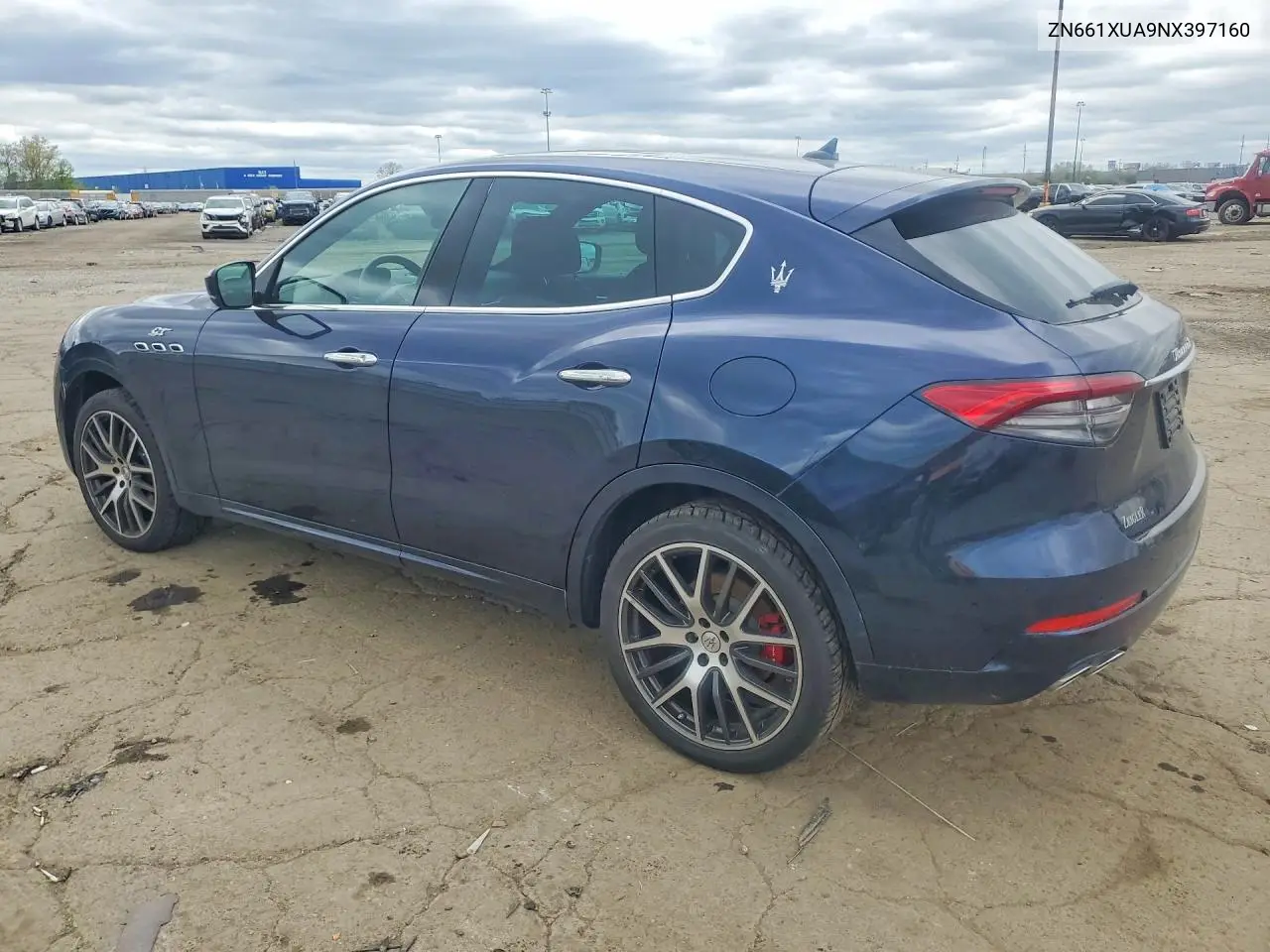2022 Maserati Levante Base VIN: ZN661XUA9NX397160 Lot: 53010256