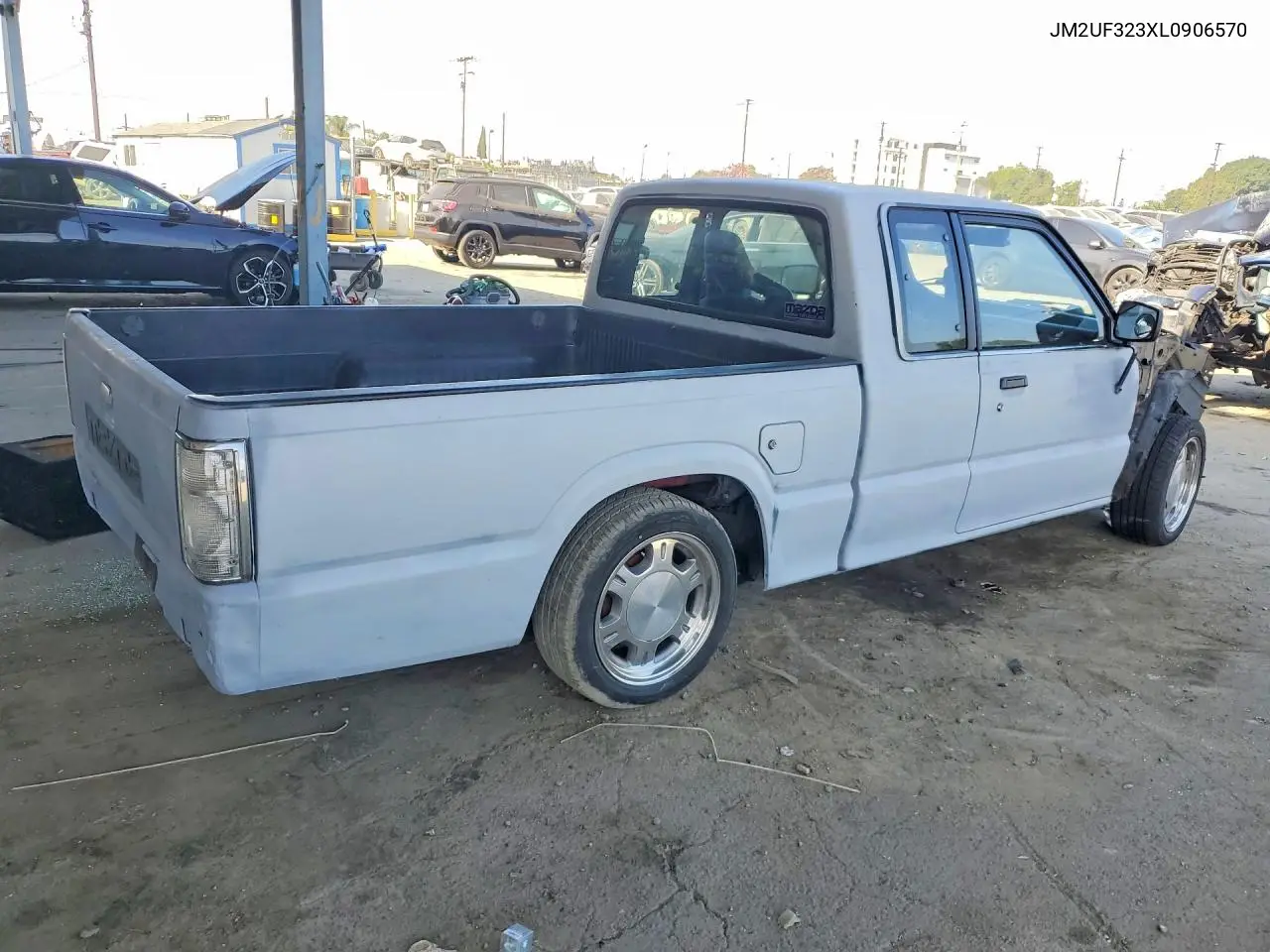 1990 Mazda B2200 Cab Plus VIN: JM2UF323XL0906570 Lot: 57333406