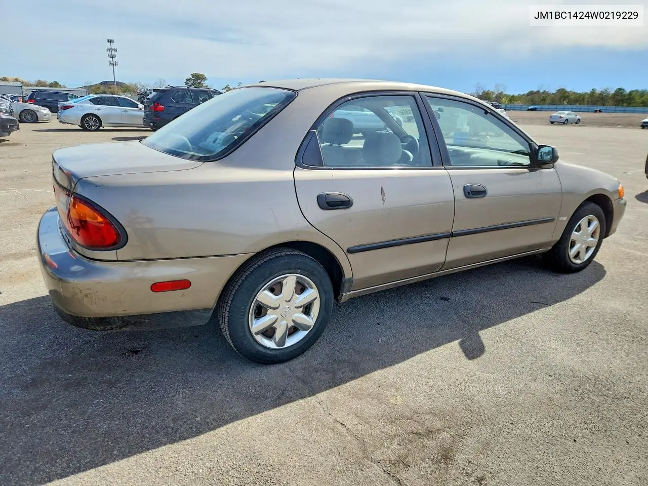 1998 Mazda Protege Lx VIN: JM1BC1424W0219229 Lot: 51718656