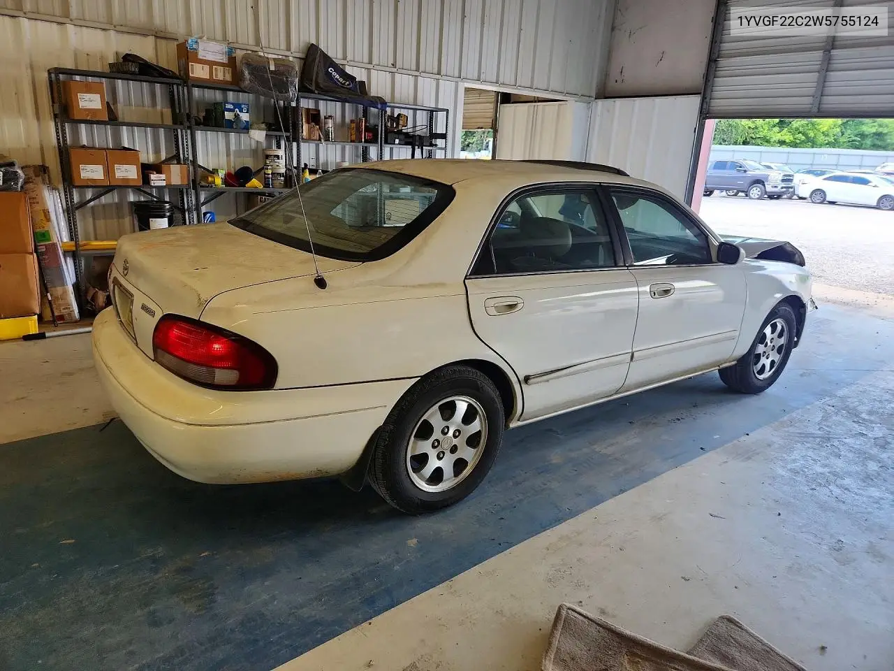 1998 Mazda 626 Dx VIN: 1YVGF22C2W5755124 Lot: 58569756