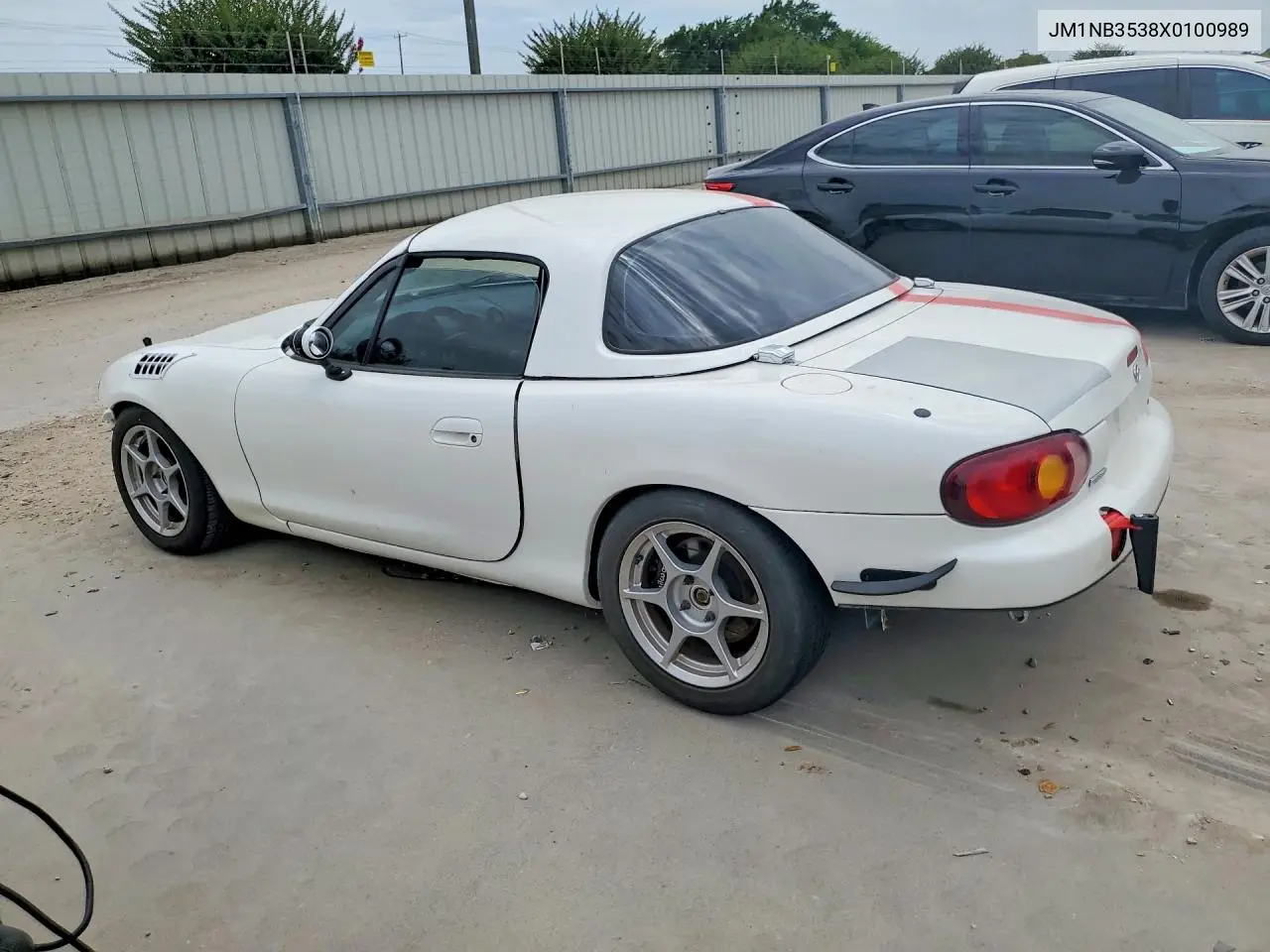 1999 Mazda Mx-5 Miata VIN: JM1NB3538X0100989 Lot: 58331356
