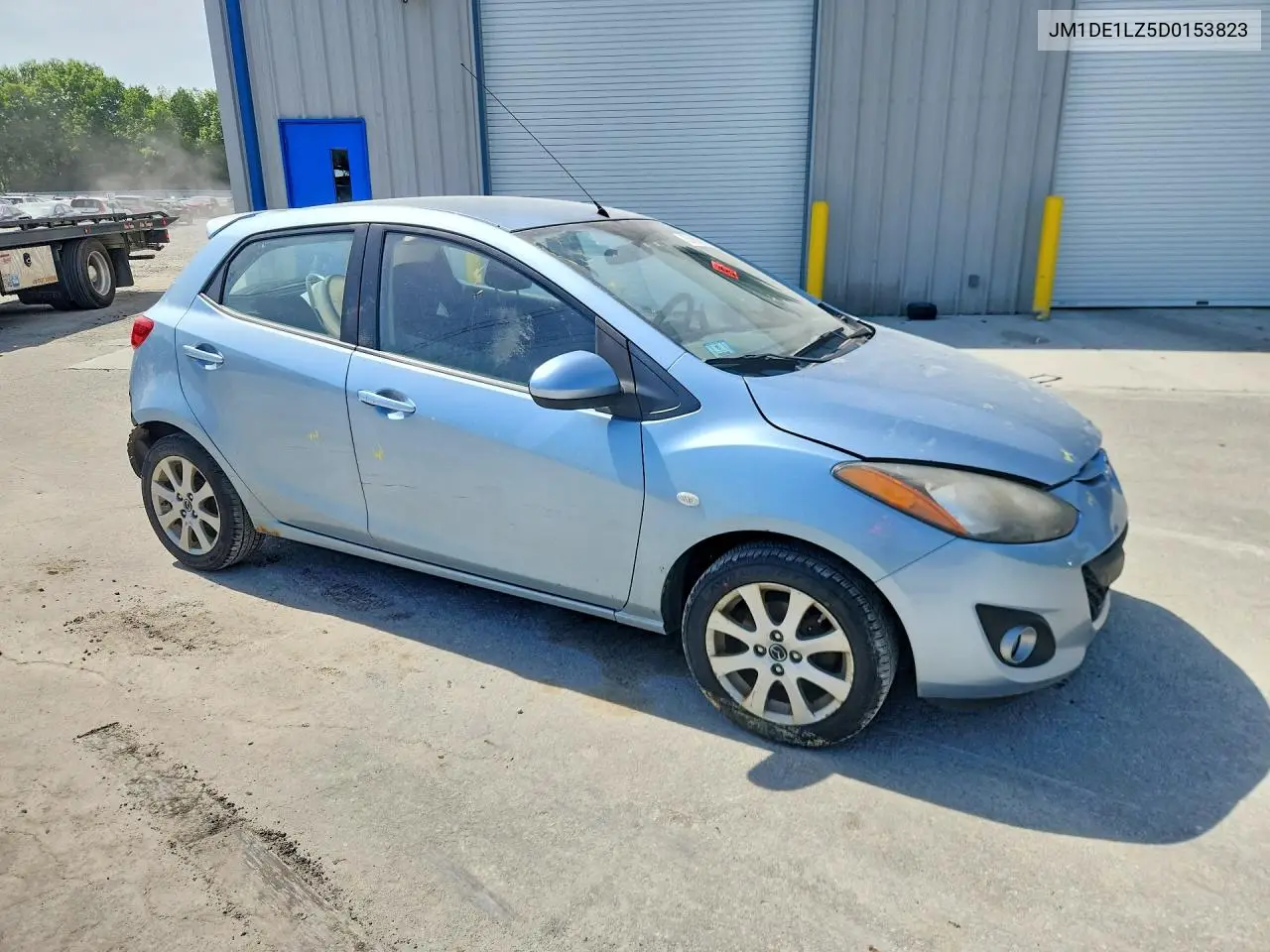 2013 Mazda Mazda2 VIN: JM1DE1LZ5D0153823 Lot: 55999056