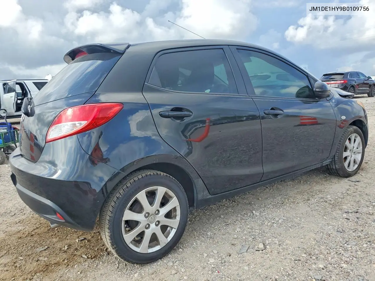 2011 Mazda Mazda2 VIN: JM1DE1HY9B0109756 Lot: 55710586
