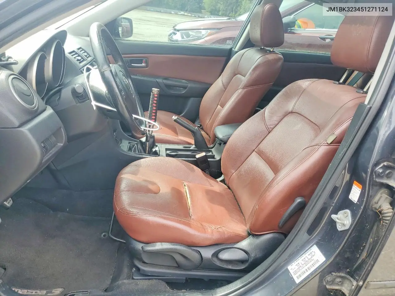 2005 Mazda 3 S VIN: JM1BK323451271124 Lot: 56179126