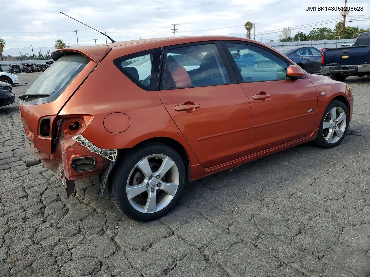 2005 Mazda 3 Hatchback VIN: JM1BK143051298628 Lot: 57948516