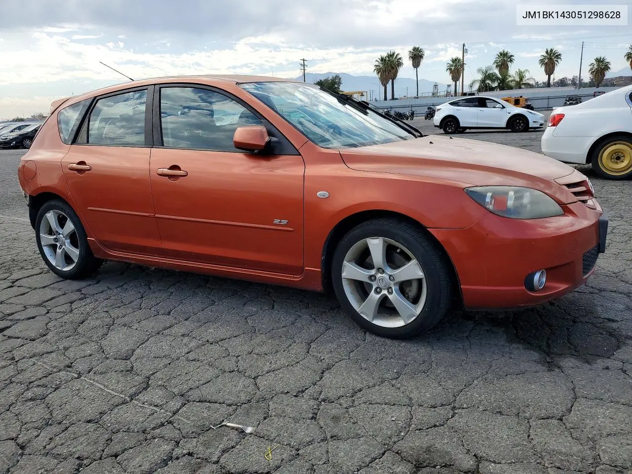 2005 Mazda 3 Hatchback VIN: JM1BK143051298628 Lot: 57948516