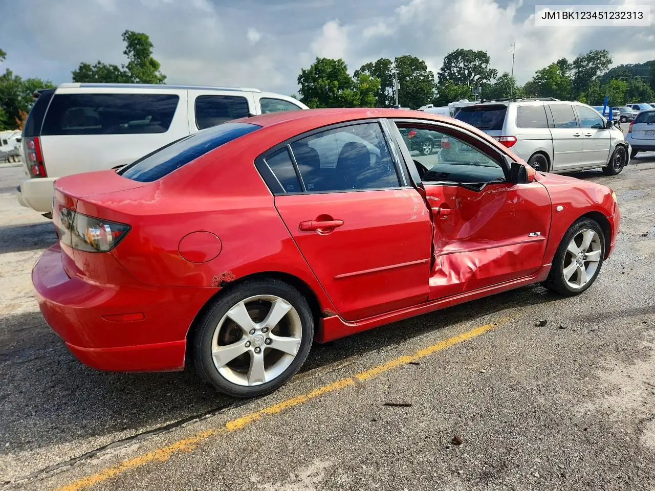 2005 Mazda 3 S VIN: JM1BK123451232313 Lot: 60750156
