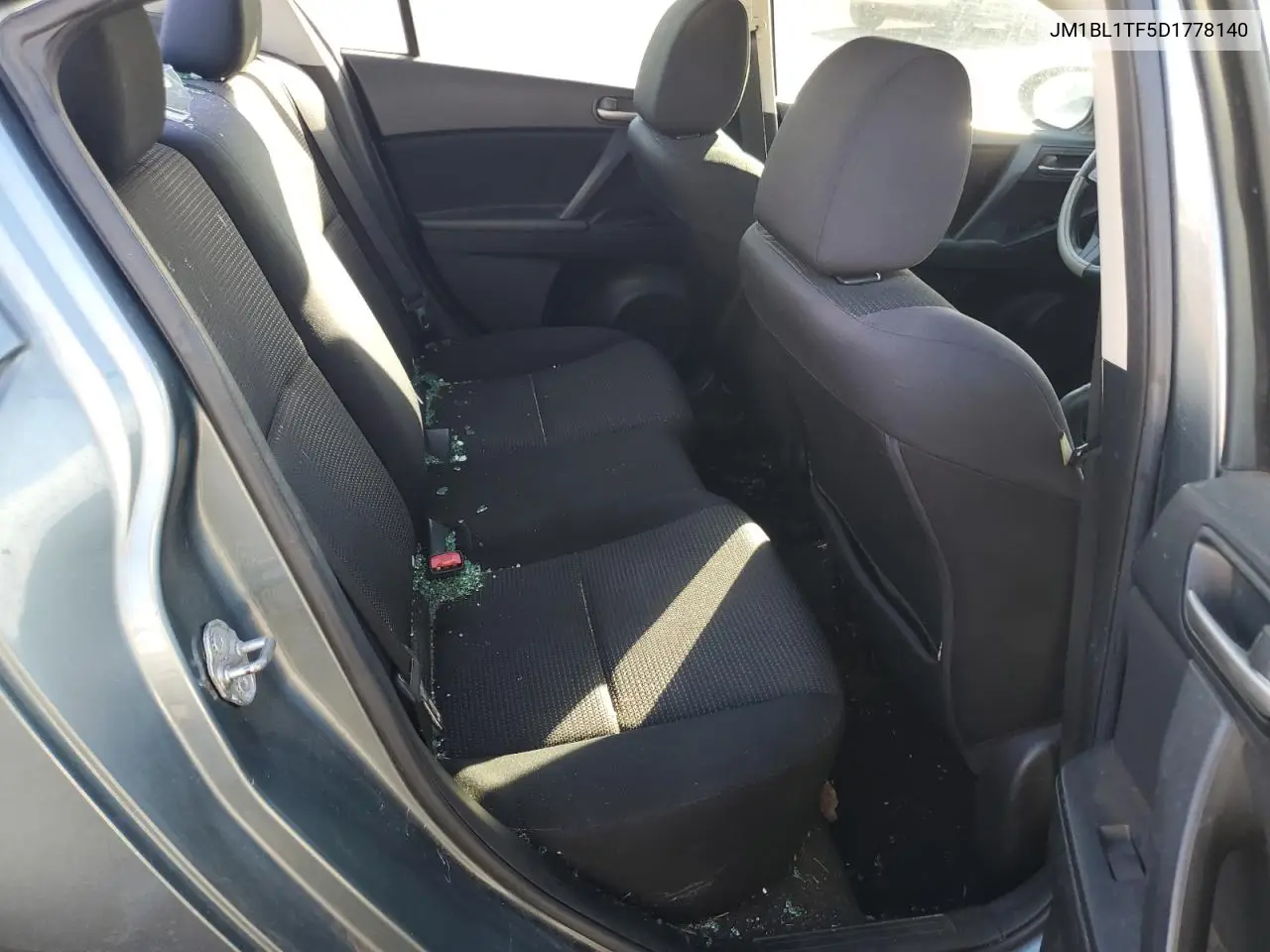 JM1BL1TF5D1778140 2013 Mazda 3