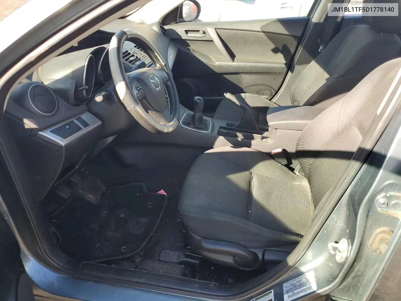 JM1BL1TF5D1778140 2013 Mazda 3