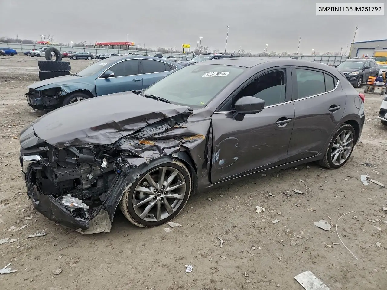 3MZBN1L35JM251792 2018 Mazda 3 Touring
