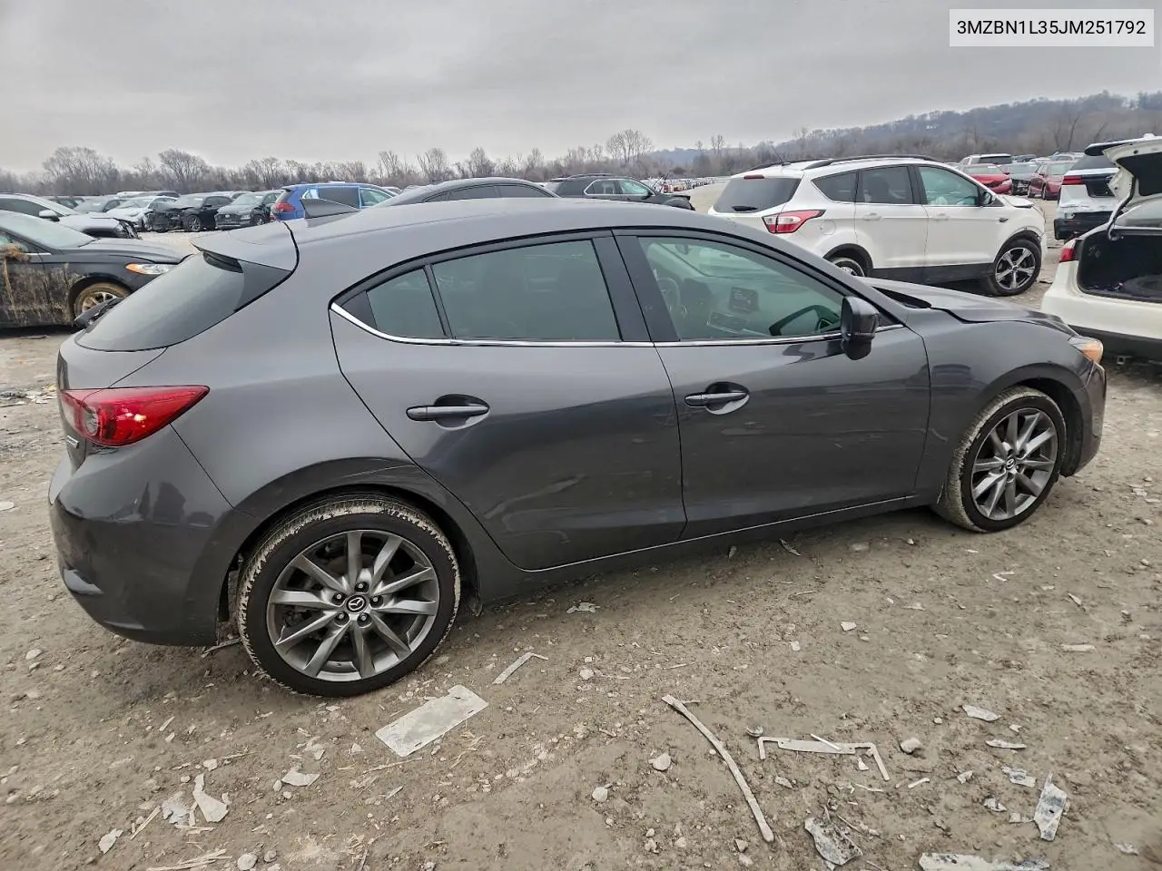 3MZBN1L35JM251792 2018 Mazda 3 Touring