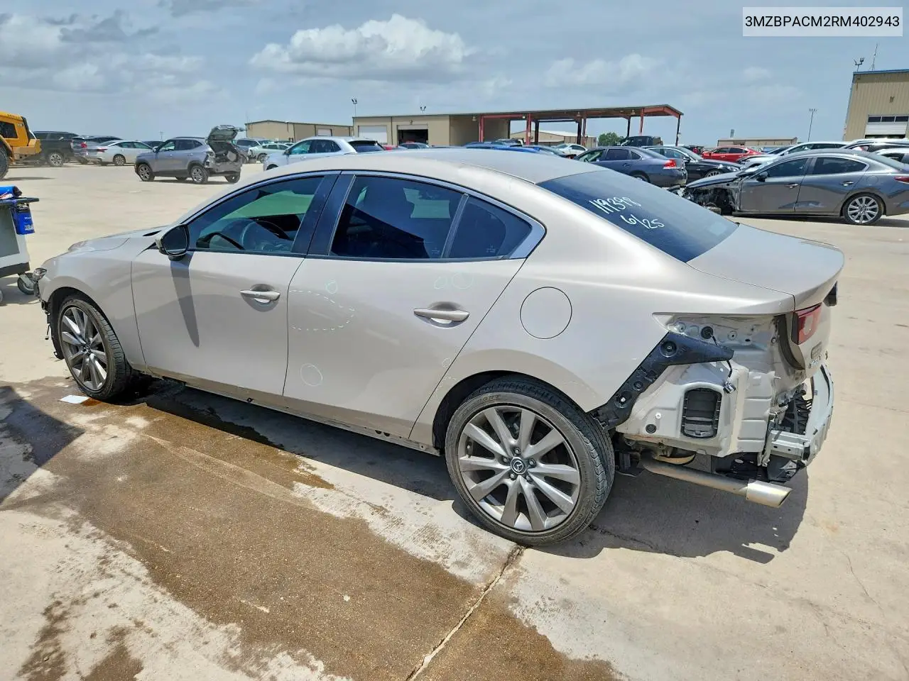 2024 Mazda 3 Preferred VIN: 3MZBPACM2RM402943 Lot: 61182486