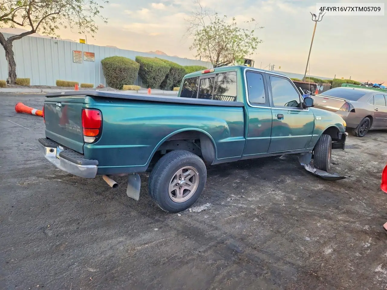 1999 Mazd B3000 Cab VIN: 4F4YR16V7XTM05709 Lot: 61626776