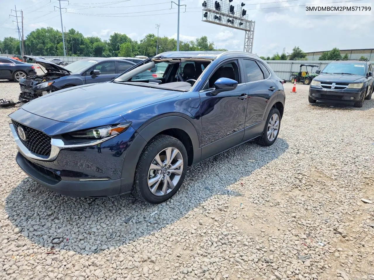 2023 Mazda Cx-30 Preferred VIN: 3MVDMBCM2PM571799 Lot: 60028186