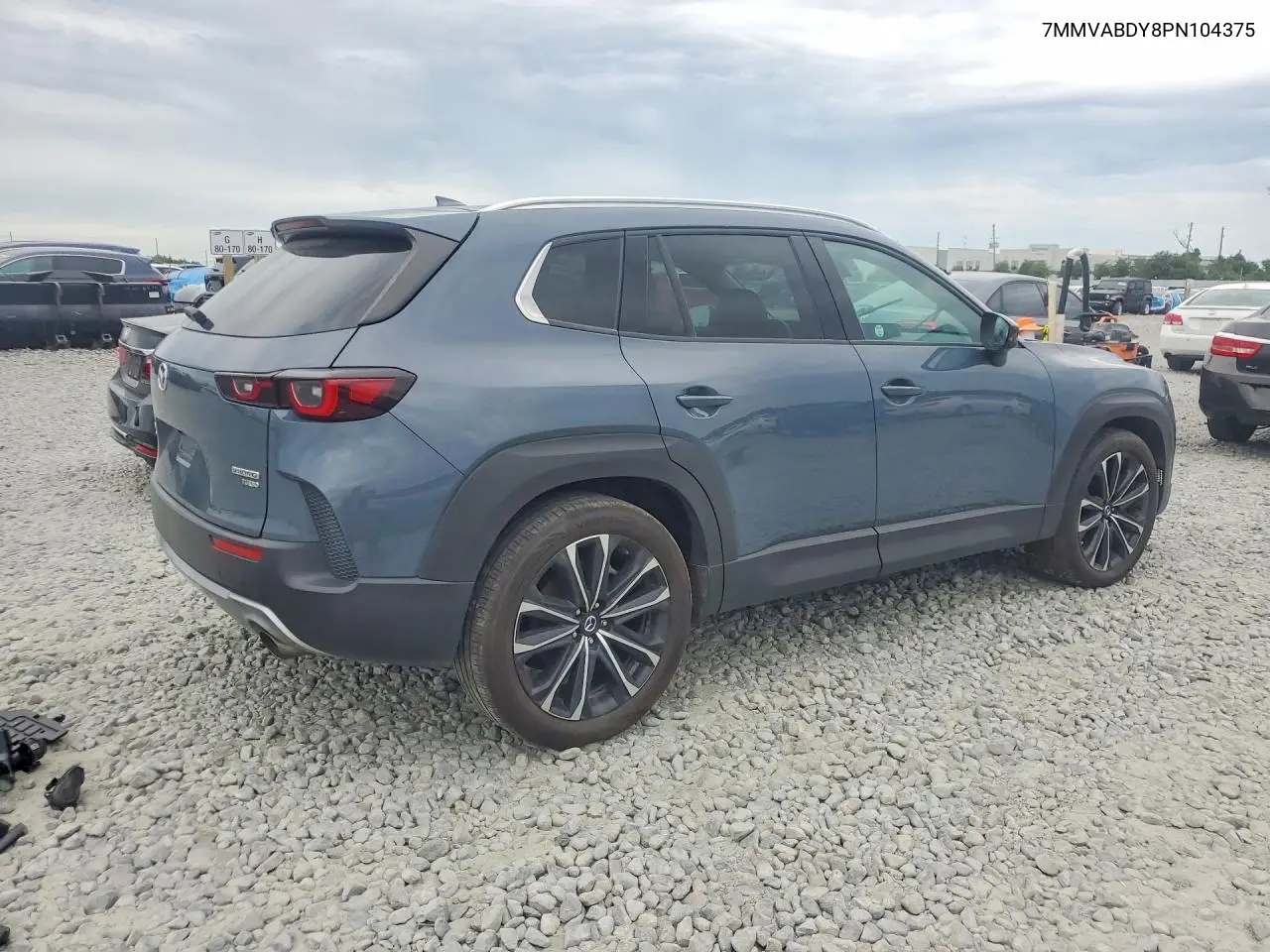 7MMVABDY8PN104375 2023 Mazda Cx-50 Premium