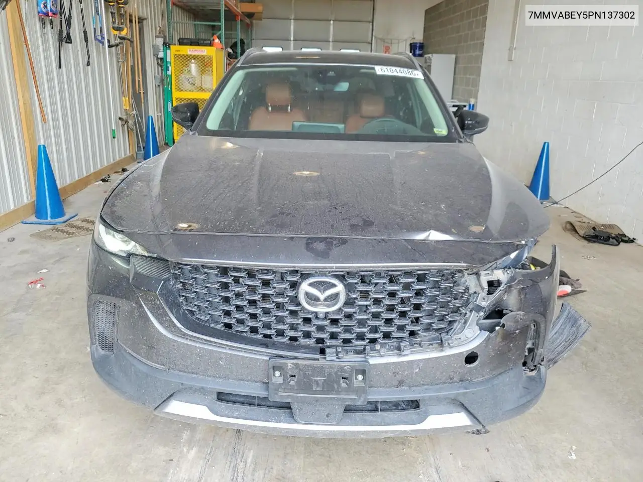 2023 Mazda Cx-50 Premium Plus VIN: 7MMVABEY5PN137302 Lot: 61044086