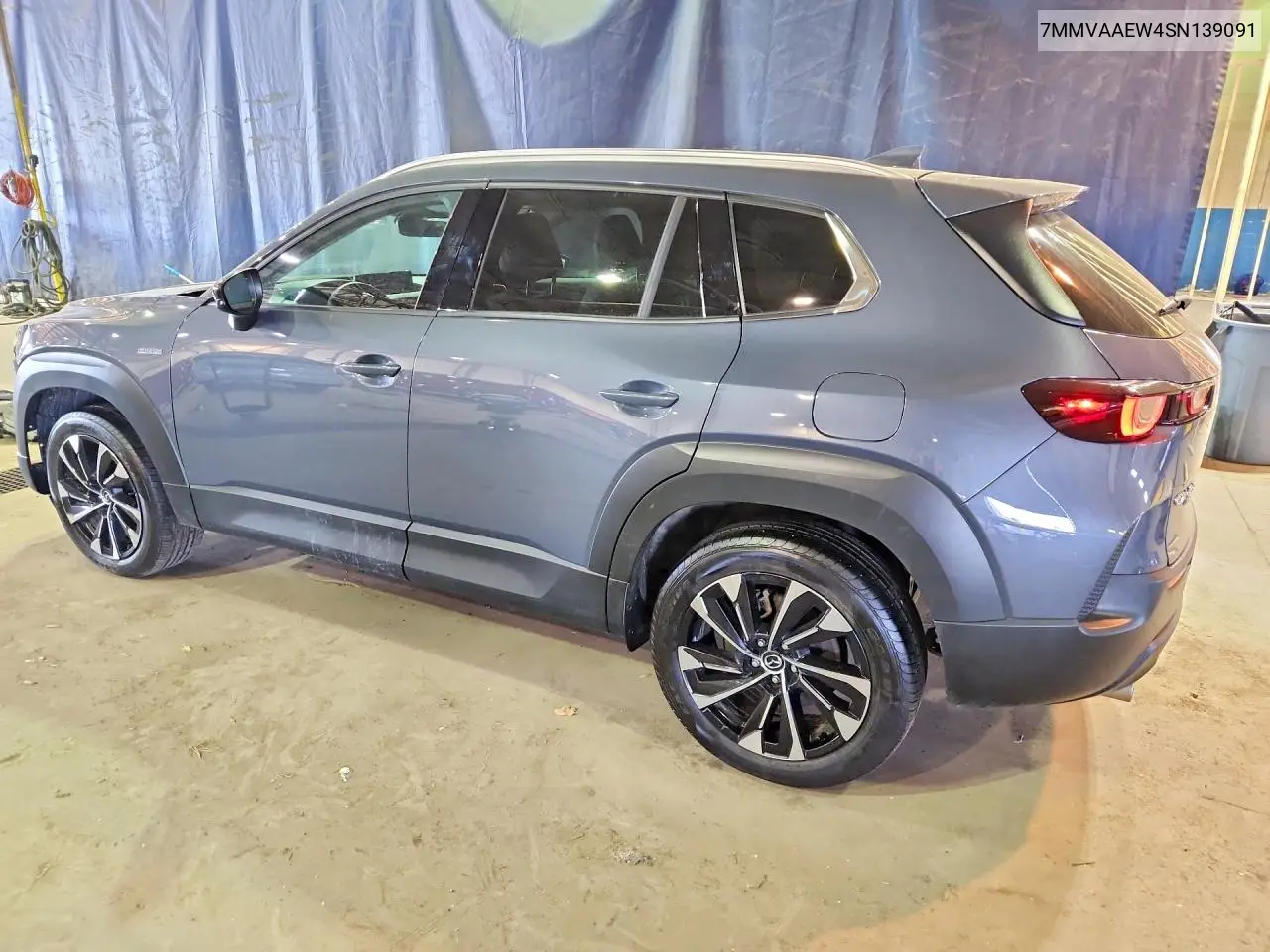 2025 Mazda Cx-50 Premium Plus VIN: 7MMVAAEW4SN139091 Lot: 56438796