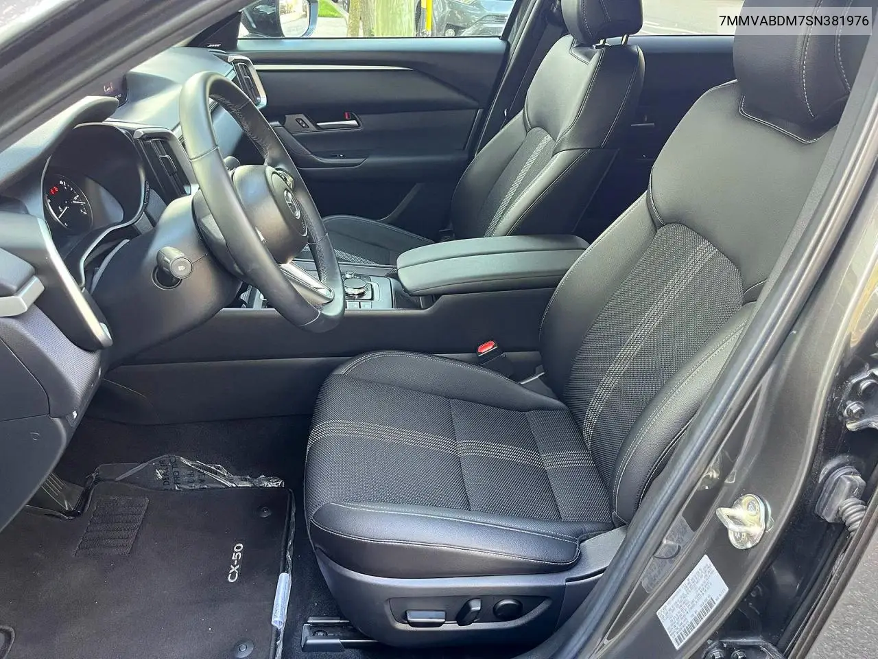 7MMVABDM7SN381976 2025 Mazda Cx-50 Premium