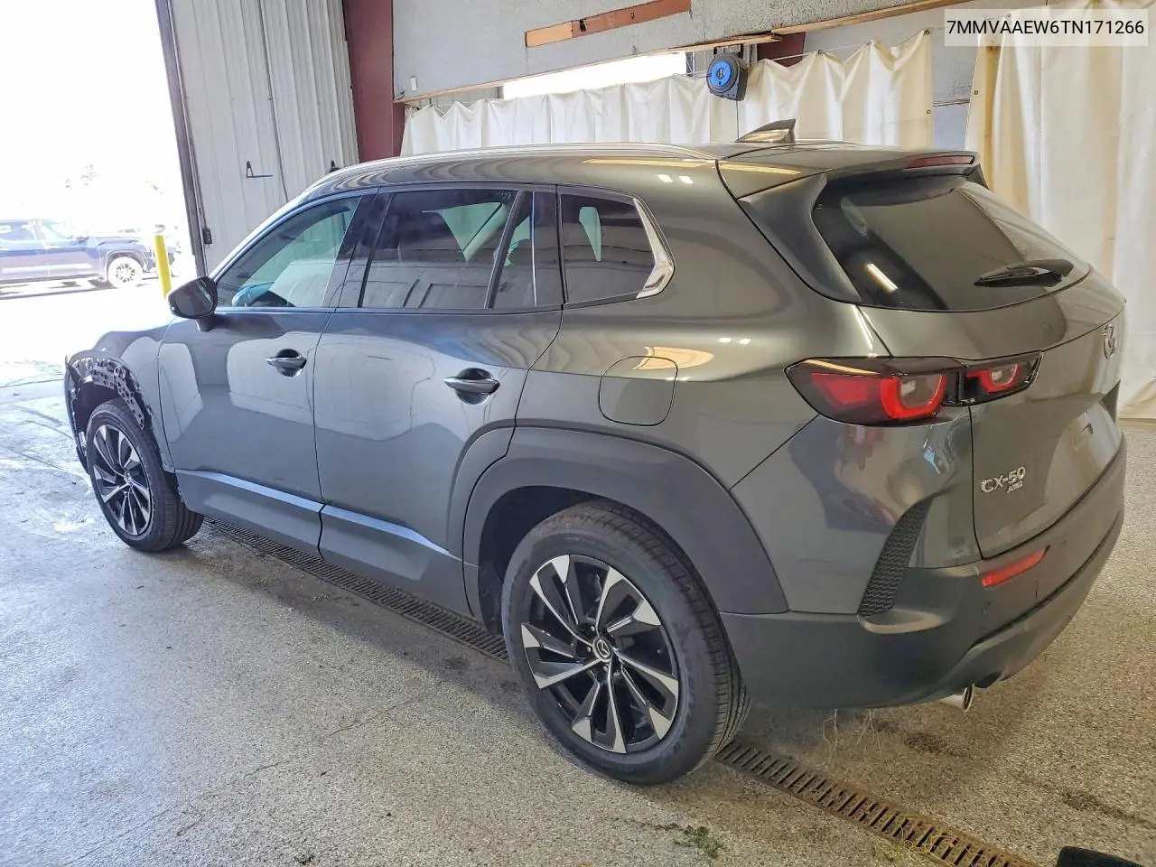 2026 Mazda Cx-50 Premium Plus VIN: 7MMVAAEW6TN171266 Lot: 60841726