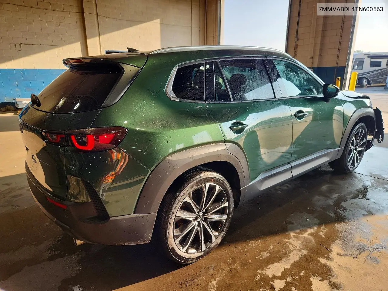 2026 Mazda Cx-50 Premium VIN: 7MMVABDL4TN600563 Lot: 61497656