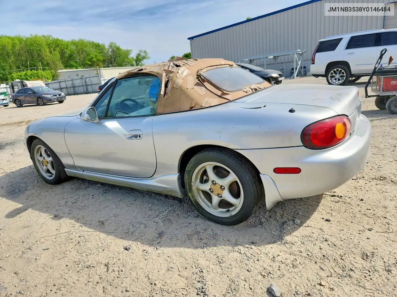 2000 Mazda Mx-5 Miata Base VIN: JM1NB3538Y0146484 Lot: 49875226