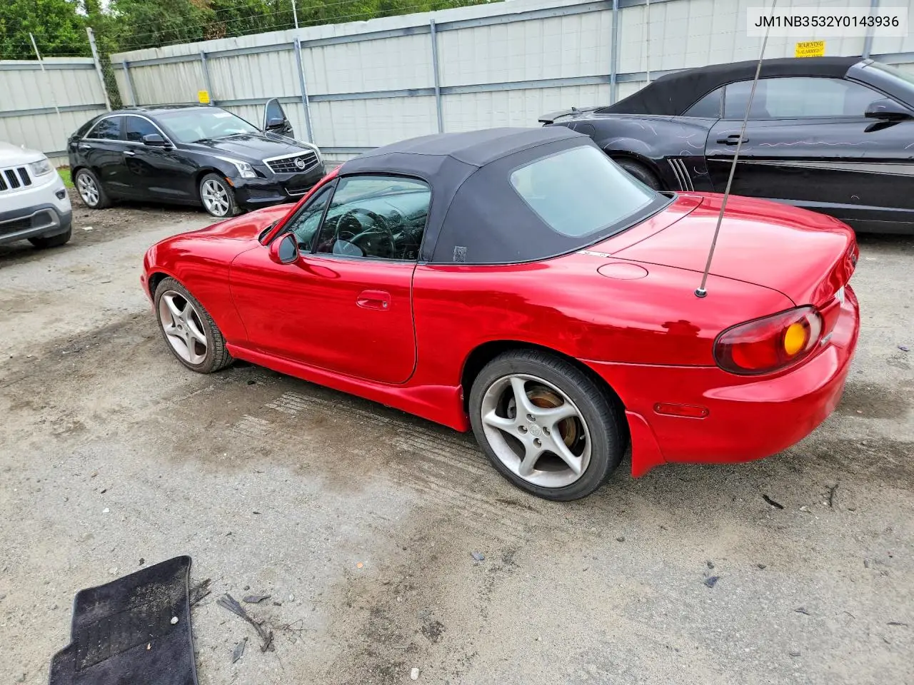 2000 Mazda Mx-5 Miata Base VIN: JM1NB3532Y0143936 Lot: 54550096