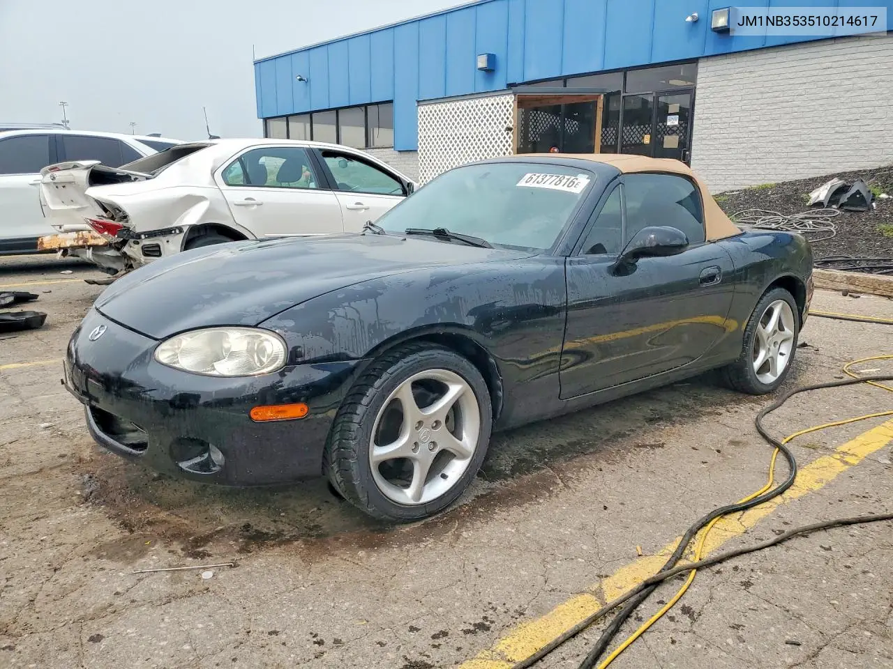 2001 Mazda Mx-5 Miata Base VIN: JM1NB353510214617 Lot: 61377816