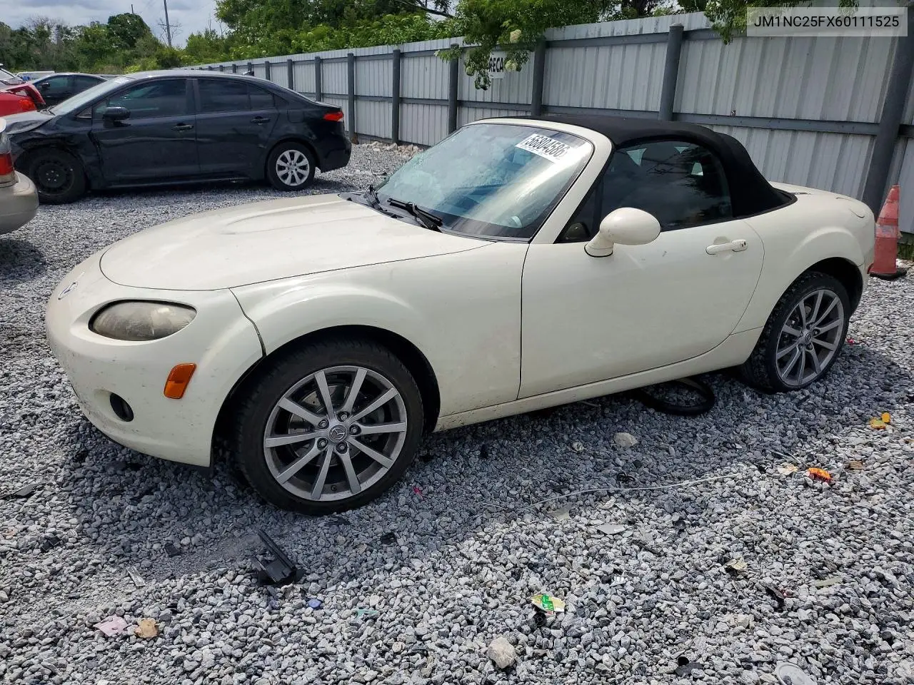 2006 Mazda Mx-5 Miata VIN: JM1NC25FX60111525 Lot: 56804586