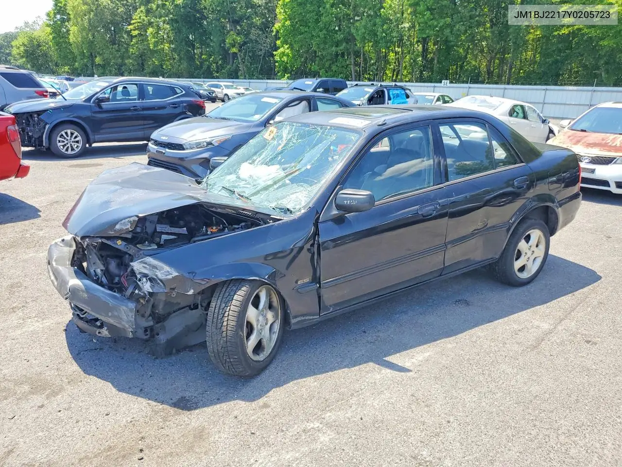 2000 Mazda Protege Es VIN: JM1BJ2217Y0205723 Lot: 62230396