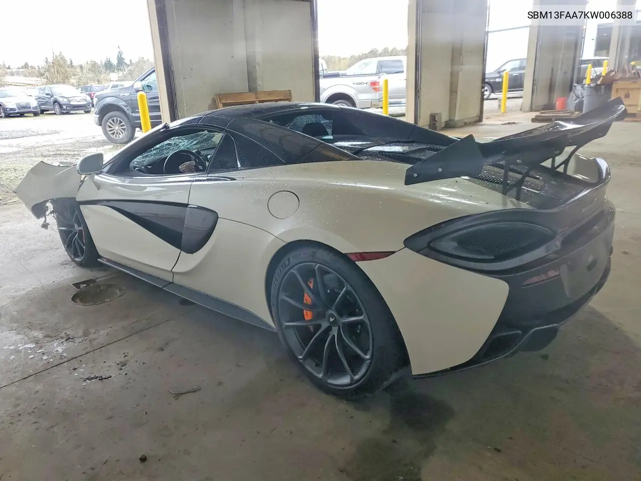 570S