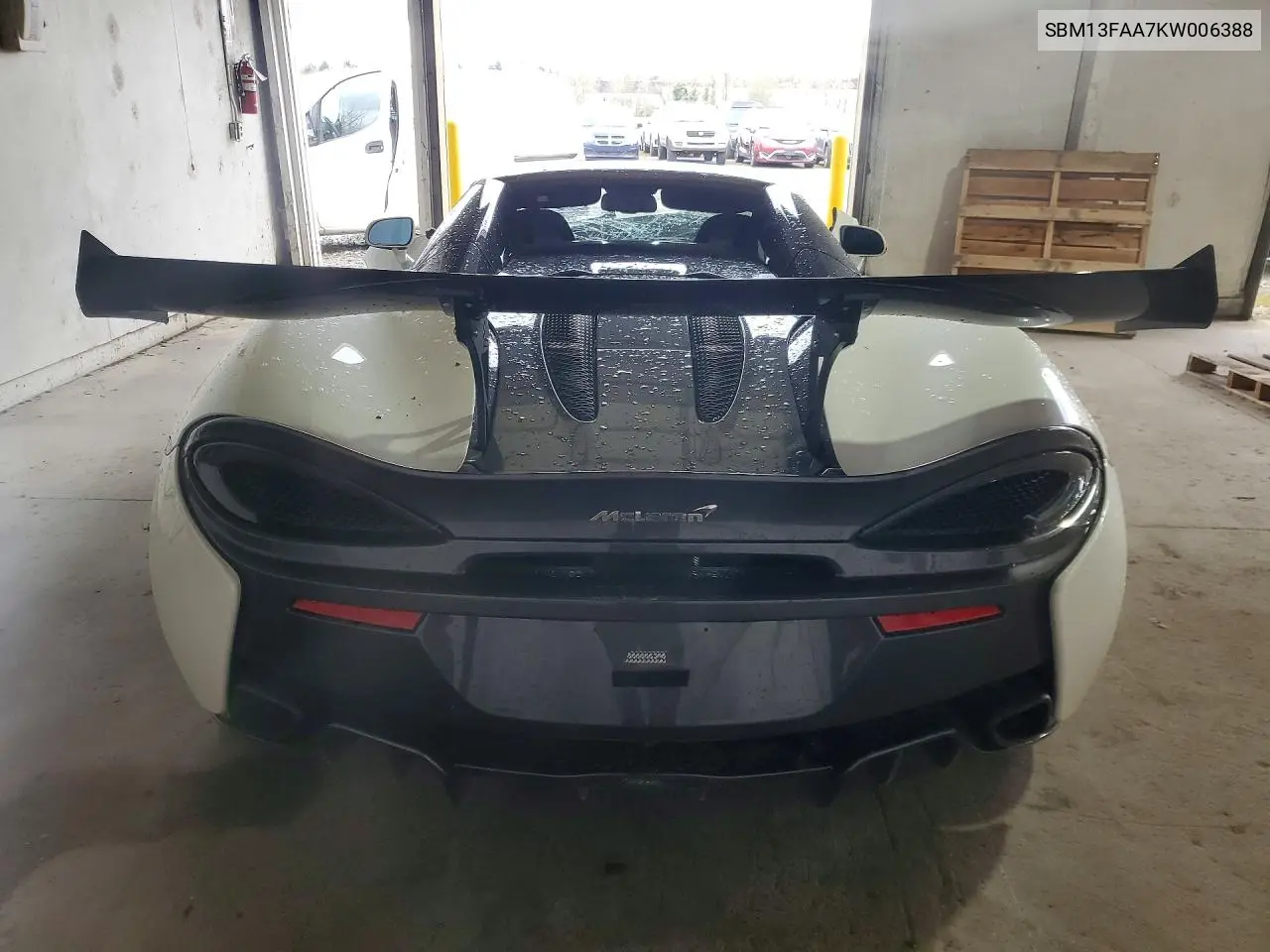 570S