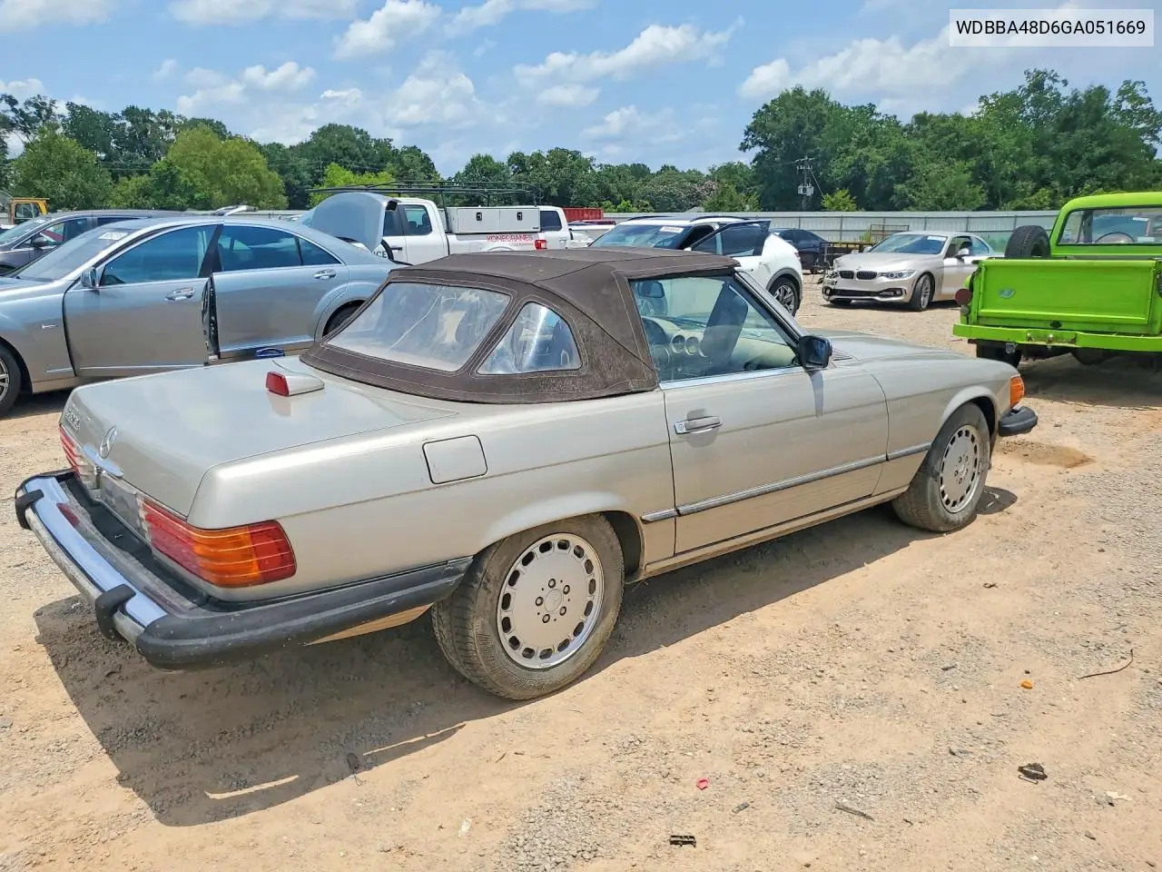1986 Mercedes-Benz 560 Sl VIN: WDBBA48D6GA051669 Lot: 59875636