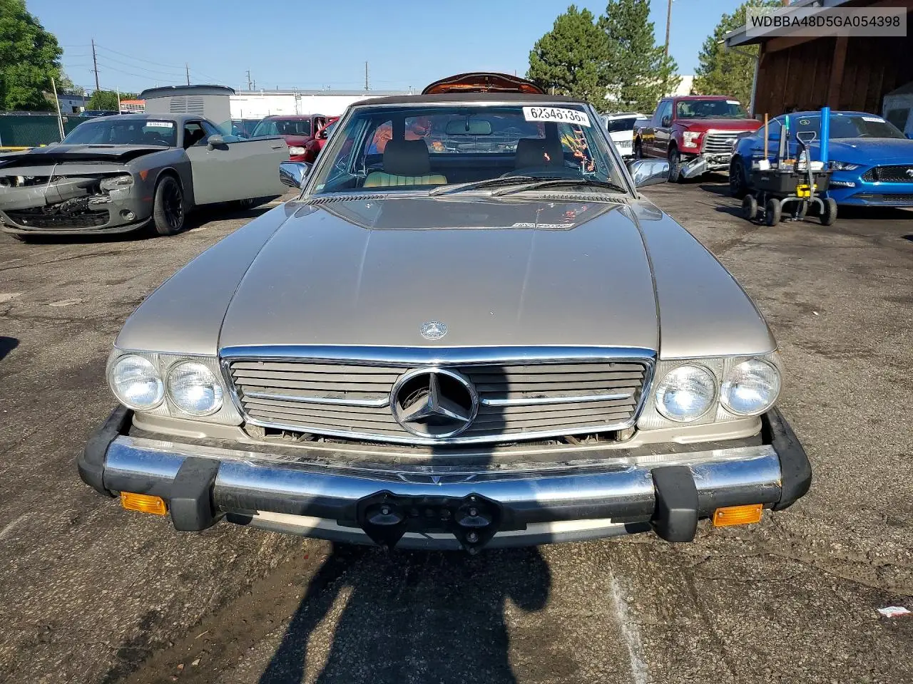 1986 Mercedes-Benz 560 Sl VIN: WDBBA48D5GA054398 Lot: 62346136