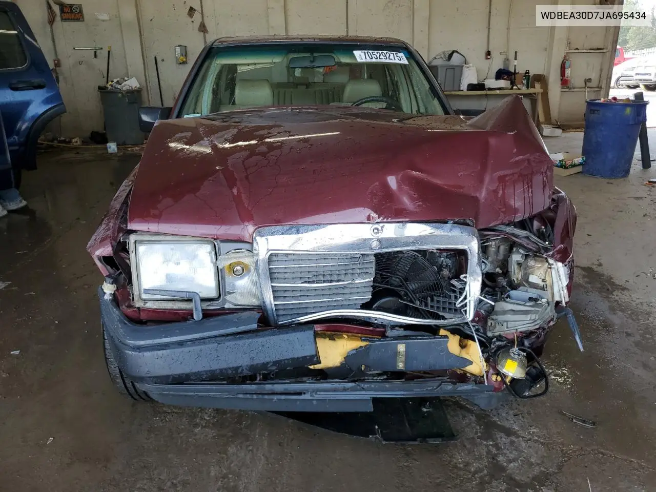 WDBEA30D7JA695434 1988 Mercedes-Benz 300 E