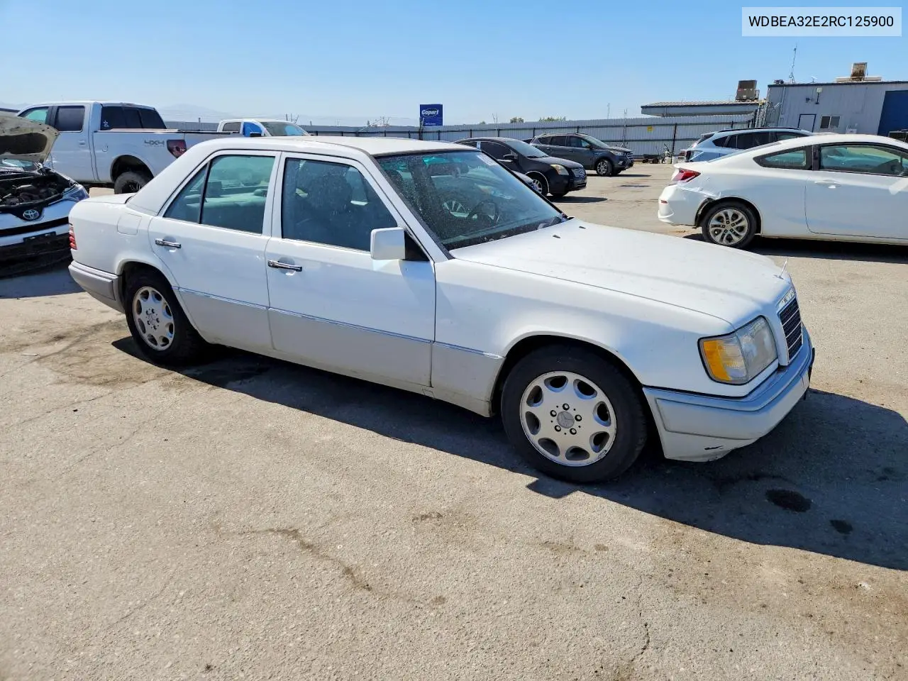 1994 Mercedes-Benz E 320 VIN: WDBEA32E2RC125900 Lot: 61625396