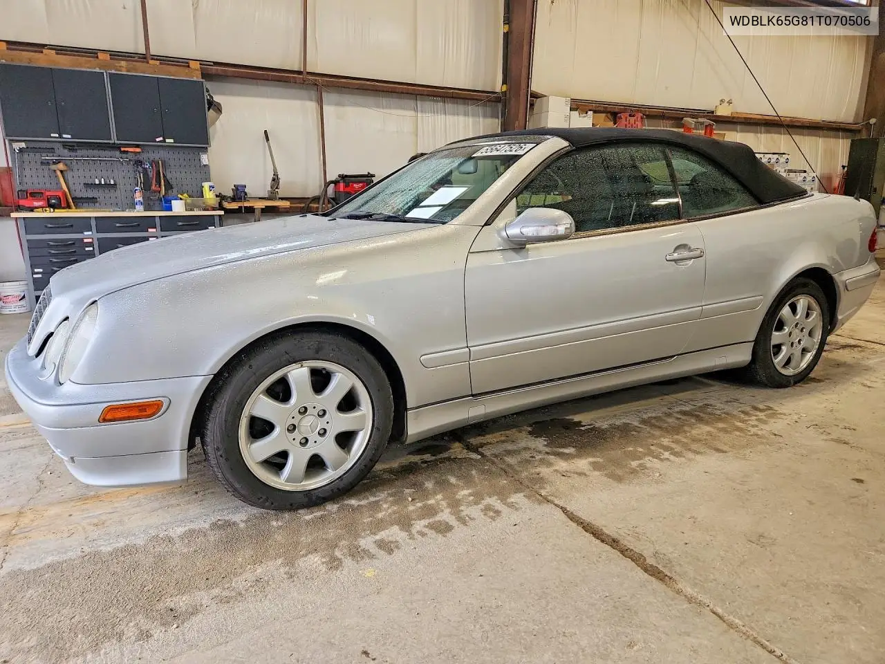 2001 Mercedes-Benz Clk 320 VIN: WDBLK65G81T070506 Lot: 55647526
