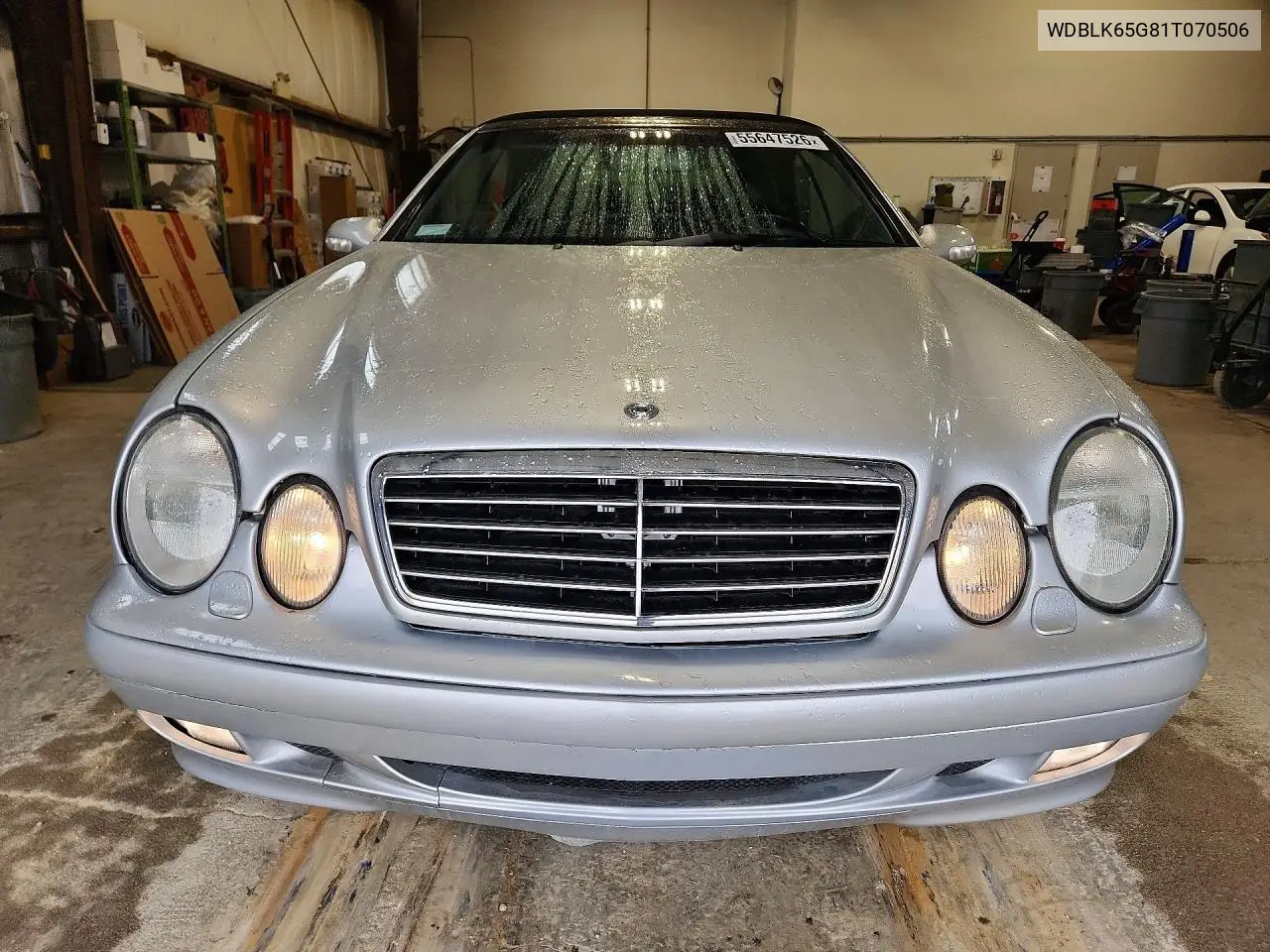 2001 Mercedes-Benz Clk 320 VIN: WDBLK65G81T070506 Lot: 55647526