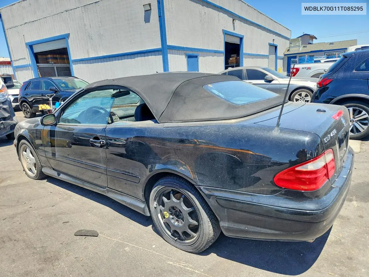 2001 Mercedes-Benz Clk 430 VIN: WDBLK70G11T085295 Lot: 58377516