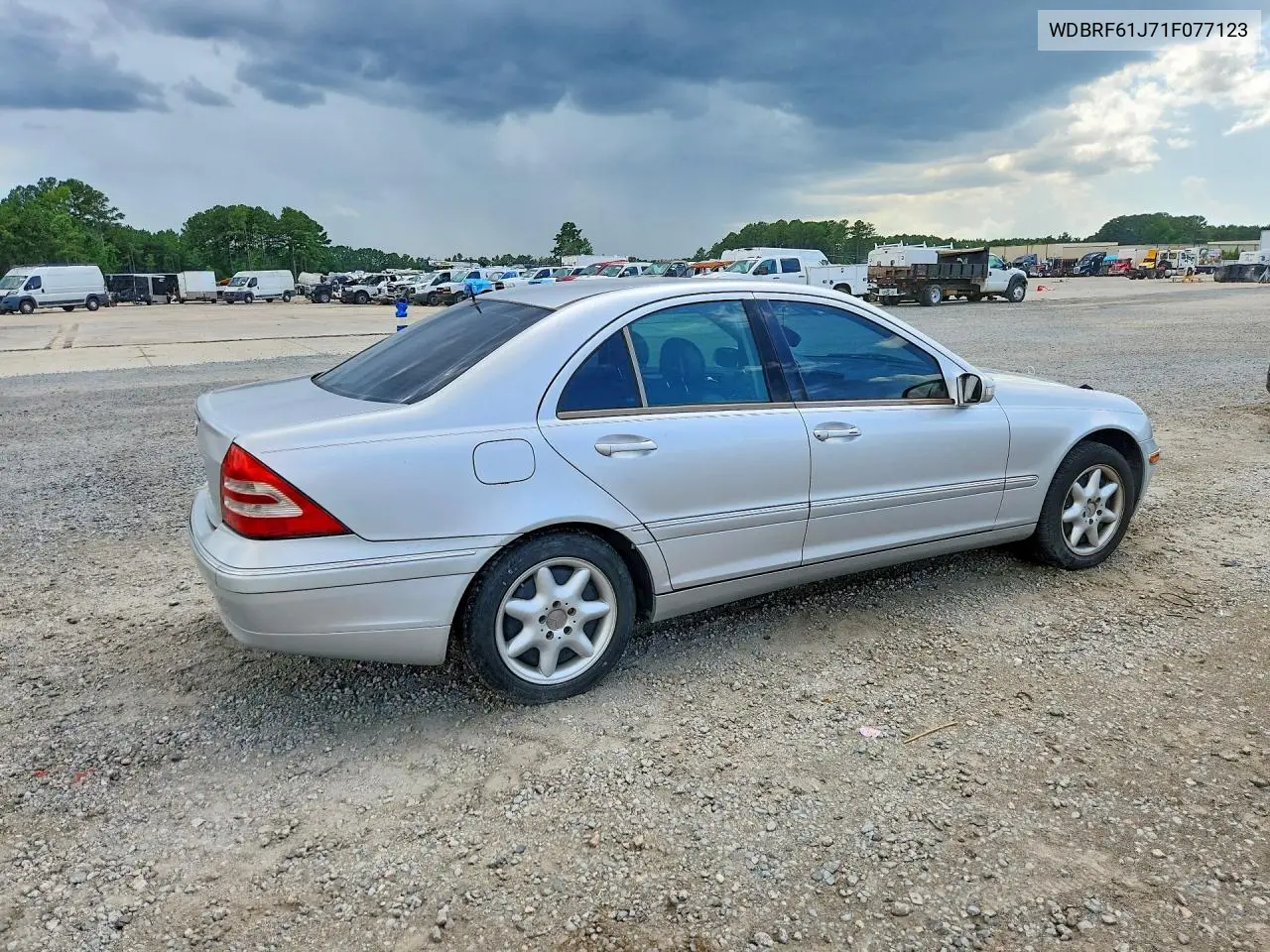 2001 Mercedes-Benz C 240 VIN: WDBRF61J71F077123 Lot: 61711596