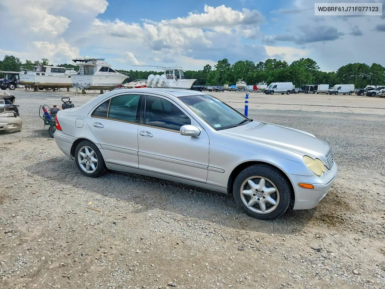 2001 Mercedes-Benz C 240 VIN: WDBRF61J71F077123 Lot: 61711596
