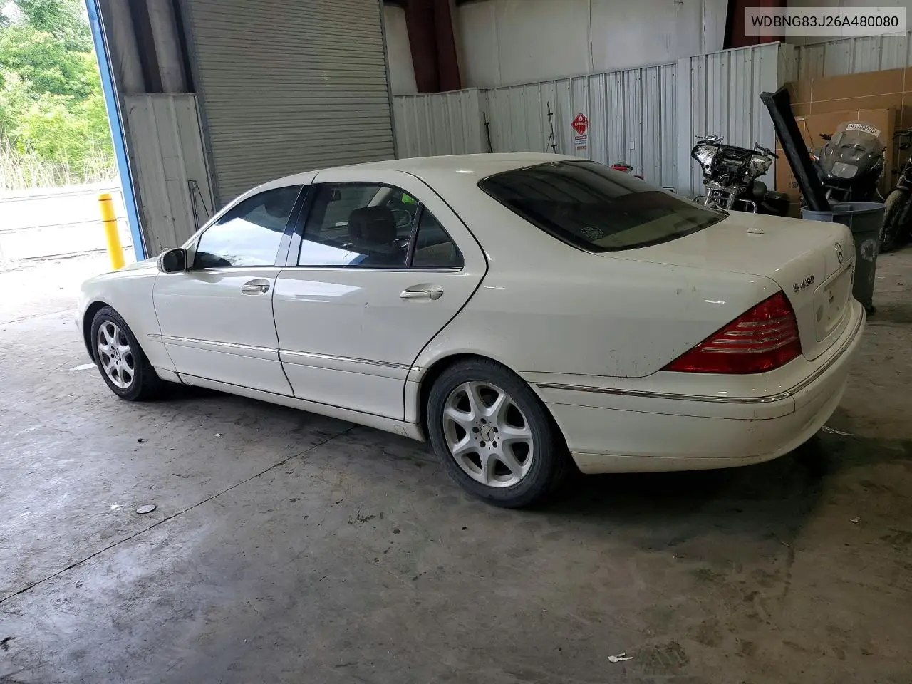 V (W221)