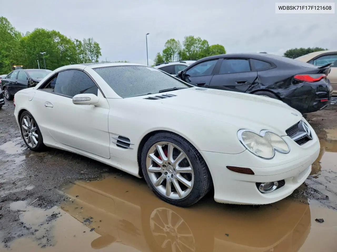 2007 Mercedes-Benz Sl 550 VIN: WDBSK71F17F121608 Lot: 53385176